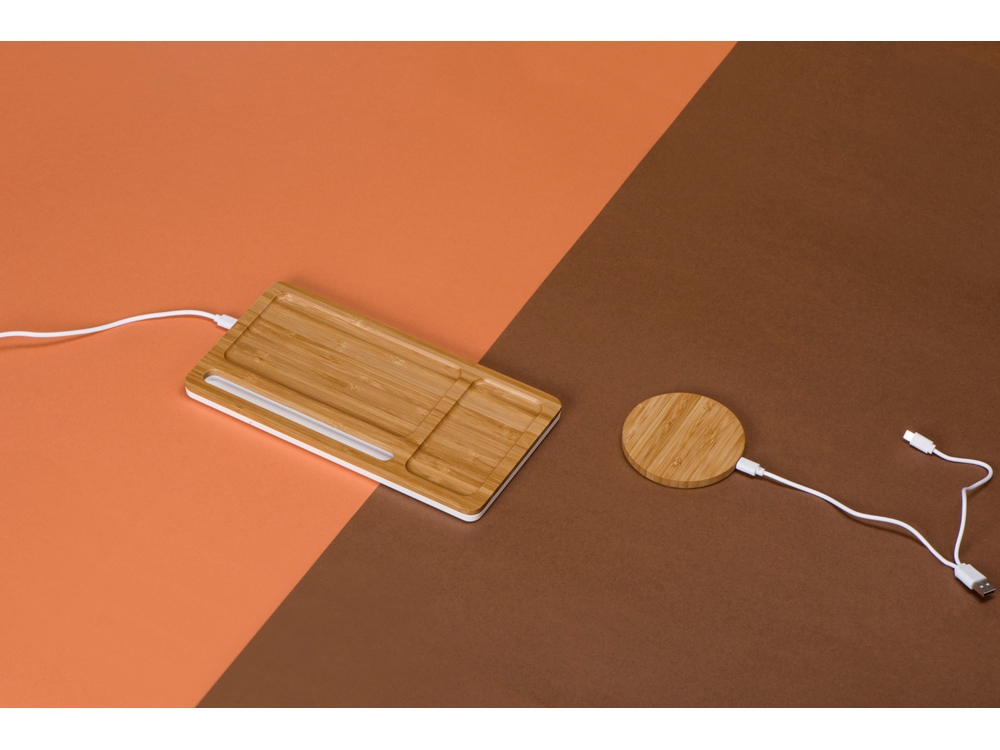 Беспроводное зарядное устройство-органайзер из бамбука Timber