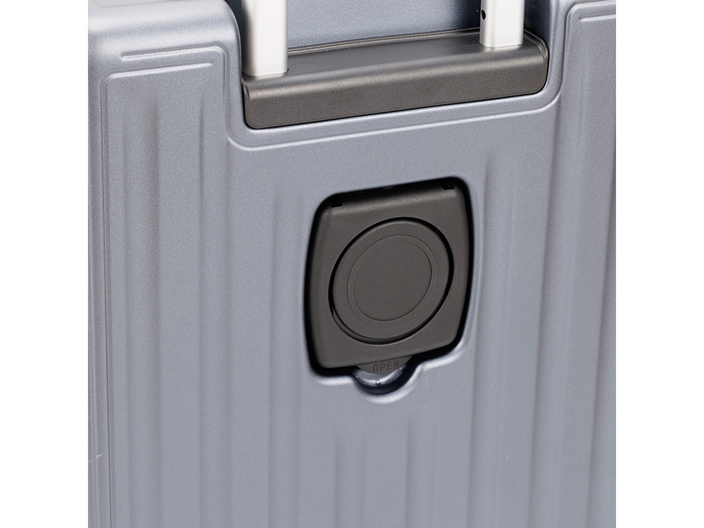 Чемодан БАЙКАЛ, 37 л