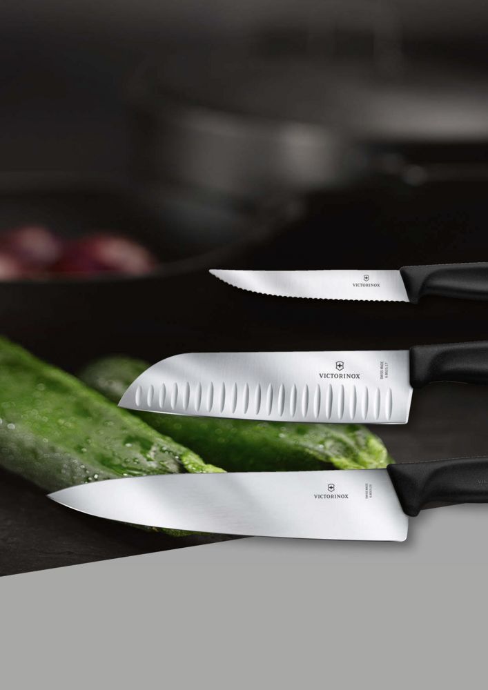 Набор из 8 кухонных ножей Victorinox Swiss Classic в деревянной подставке